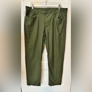 Swiss Tech Army Green Pants Size 36/30